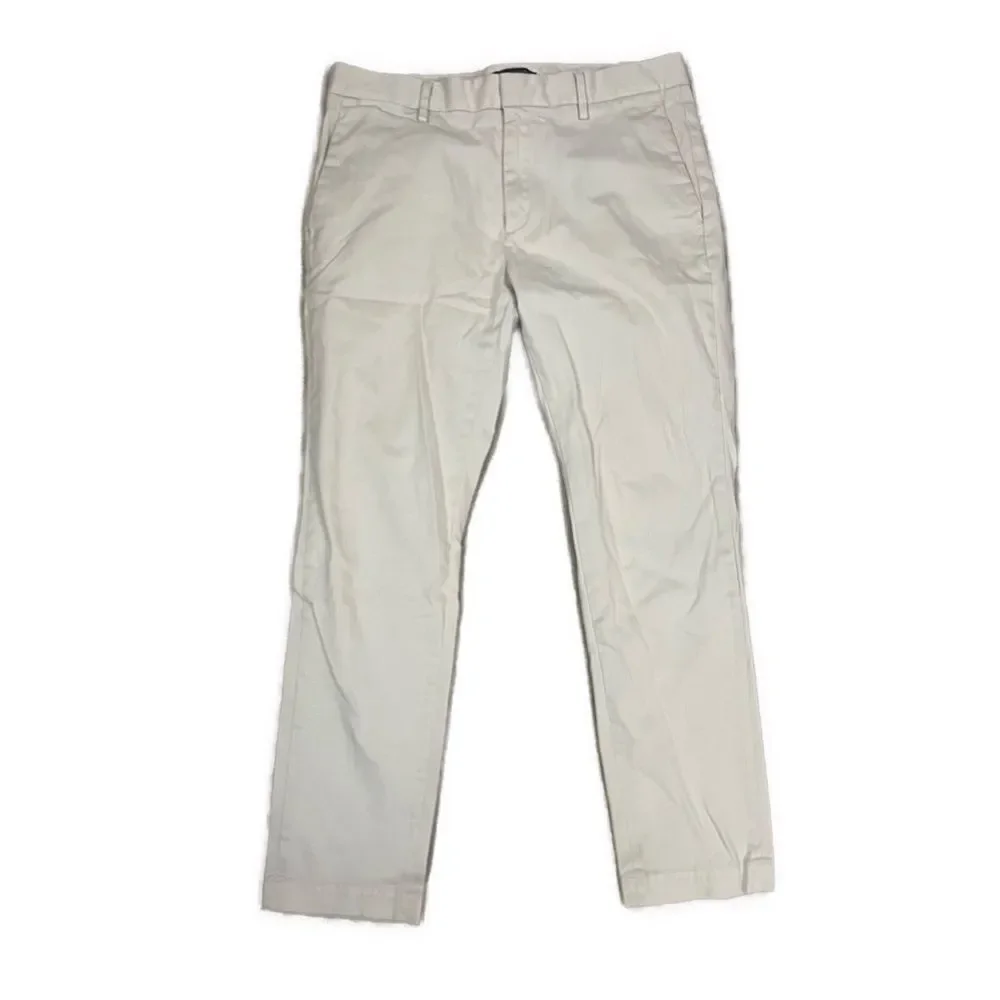 Banana Republic reposhing this